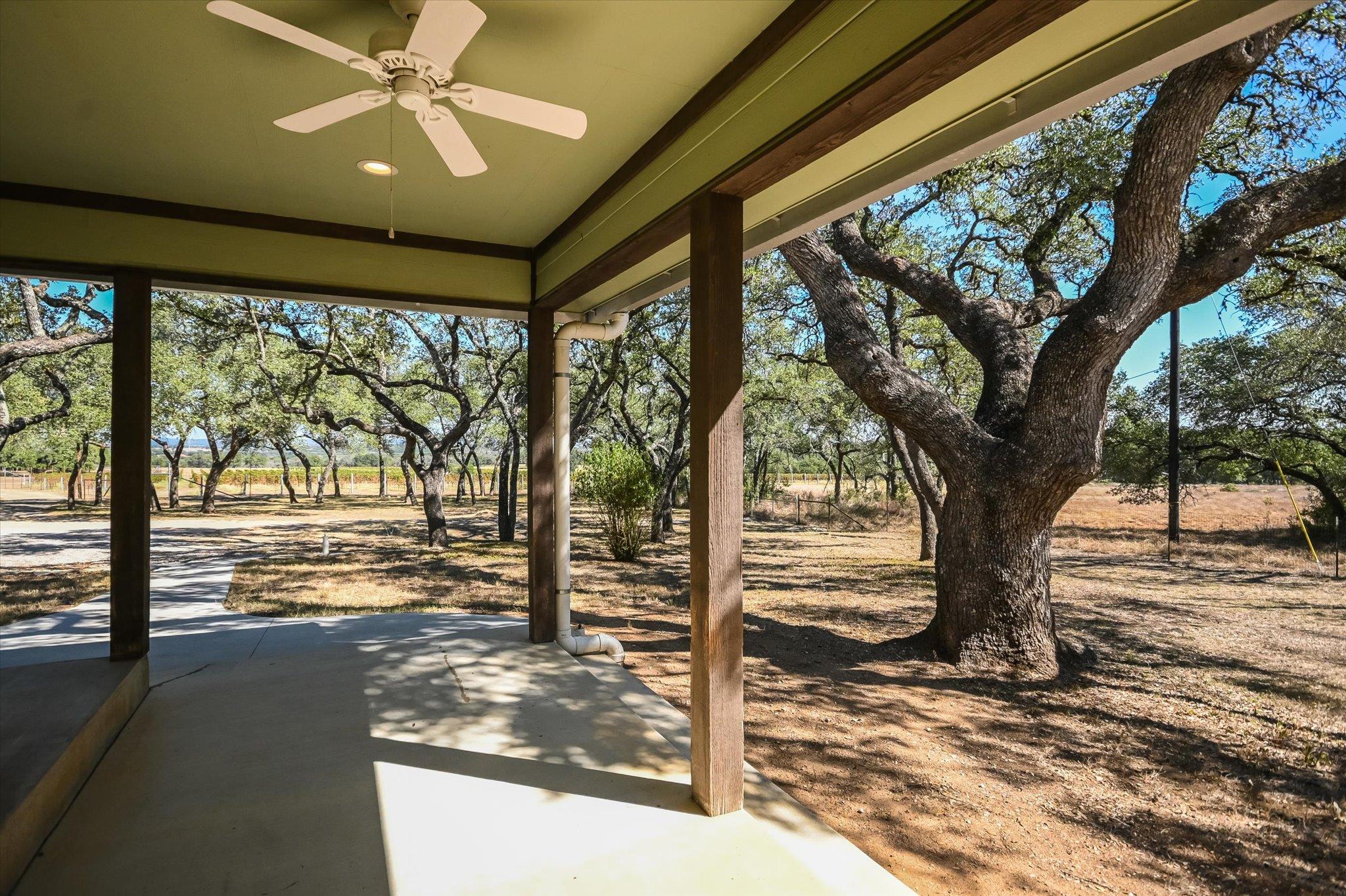878 Ranch Road 2766