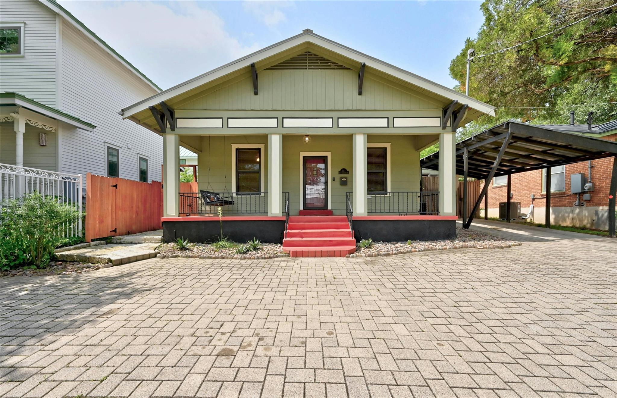 507 E LIVE OAK ST
