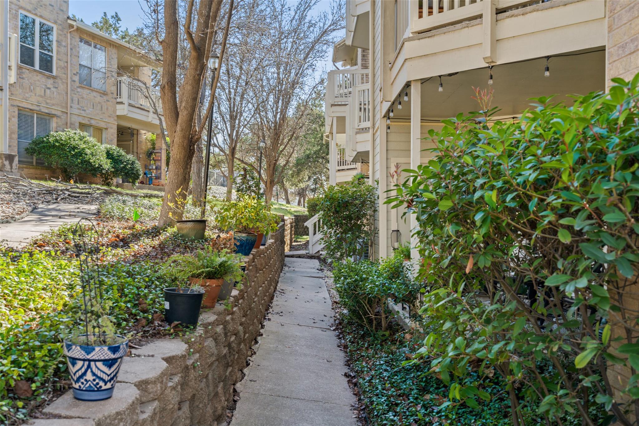 2450 Wickersham LN # 1307