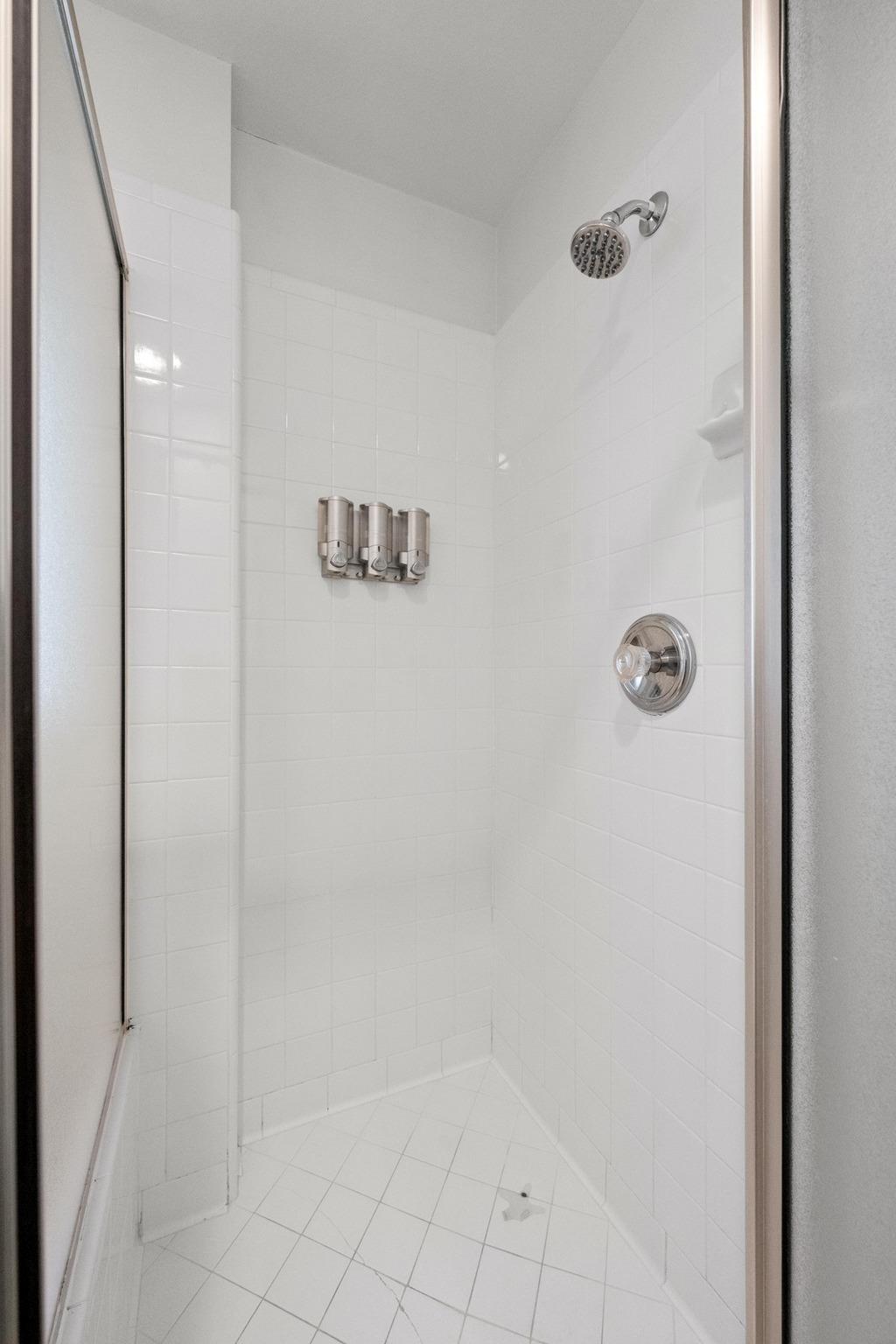 1200 BAYLOR ST # 403