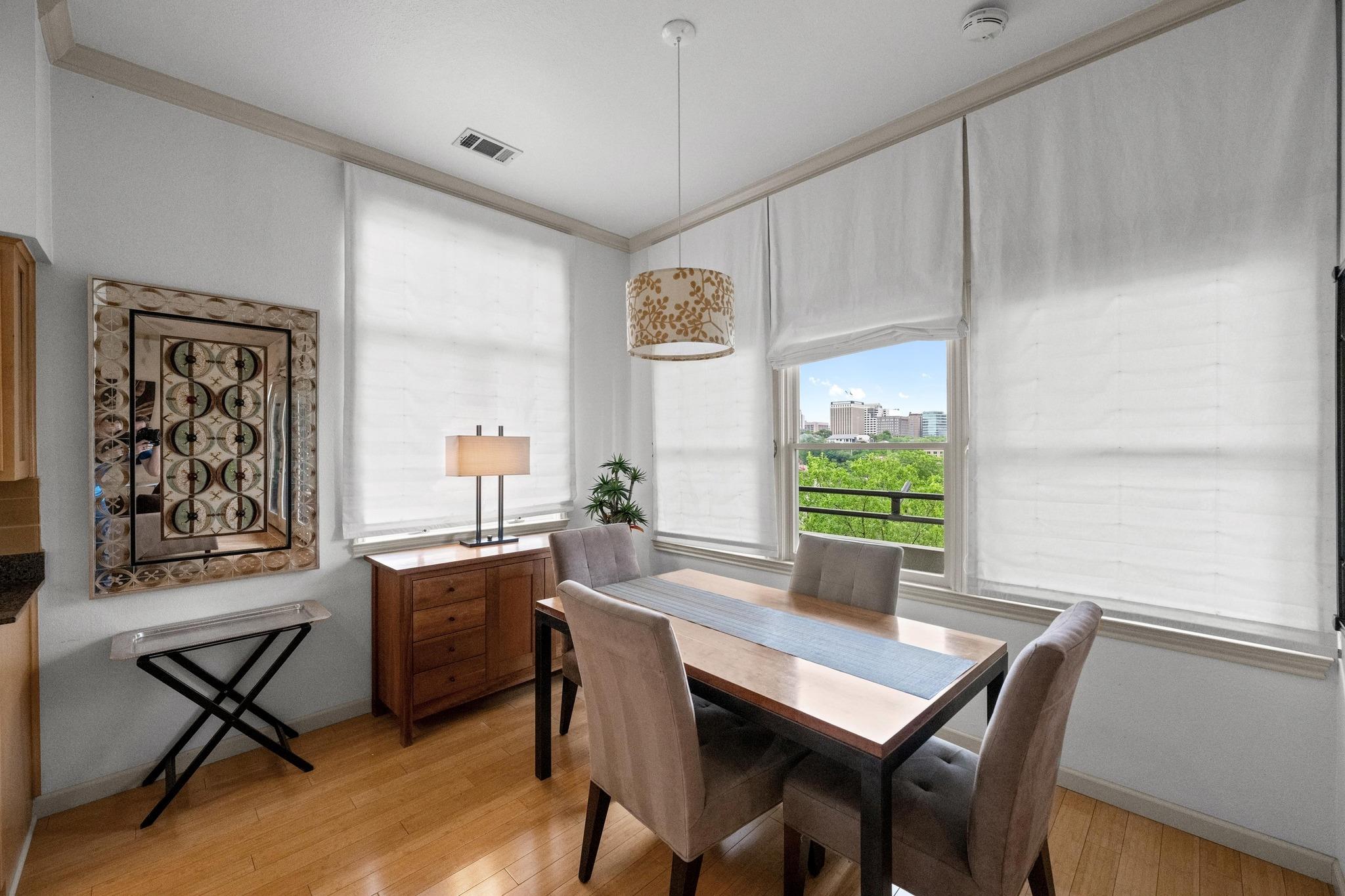 1200 BAYLOR ST # 403