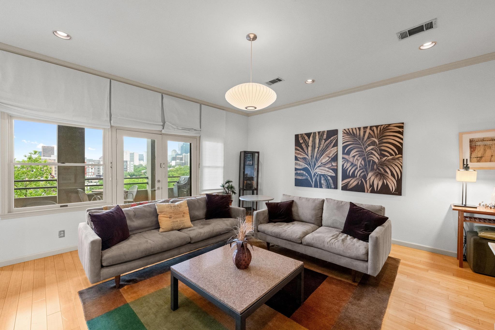 1200 BAYLOR ST # 403