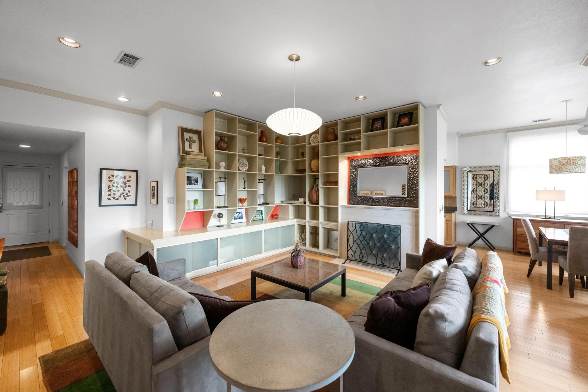 1200 BAYLOR ST # 403