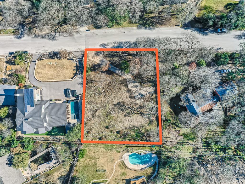 502 Westbrook DR