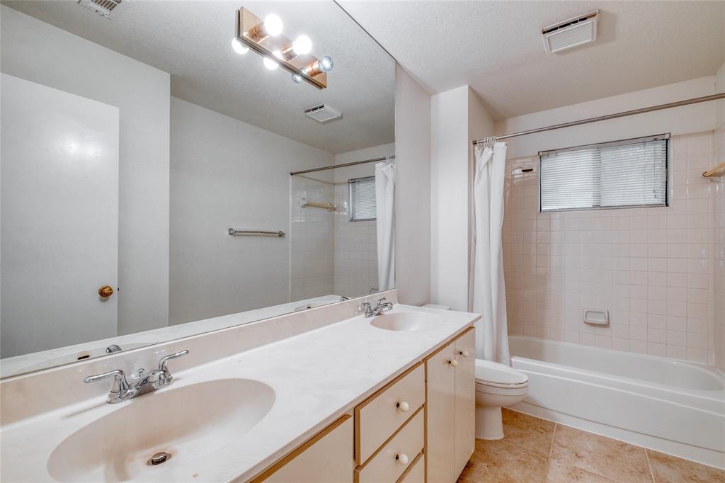 2117 Saratoga DR