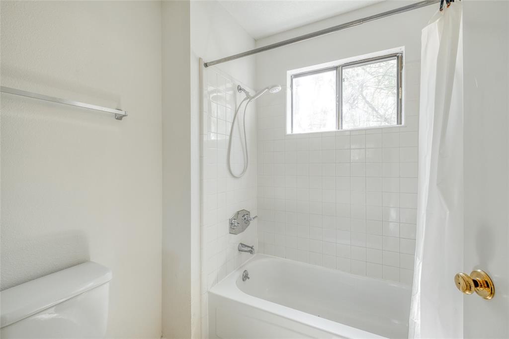 2117 Saratoga DR