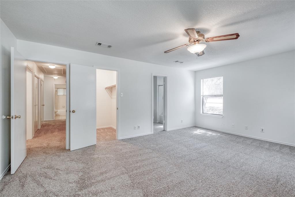 2117 Saratoga DR