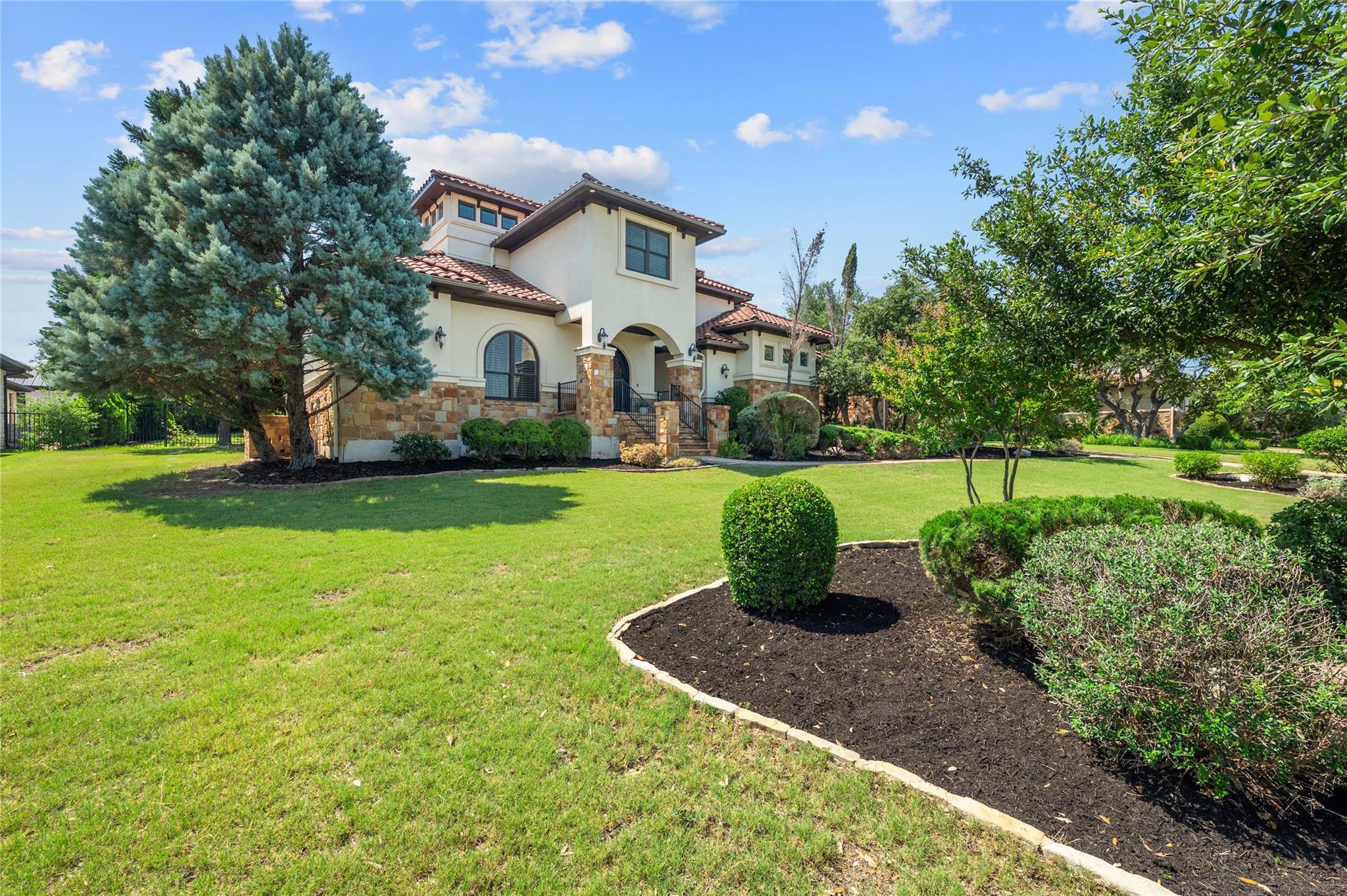 107 Bella Strada CV
