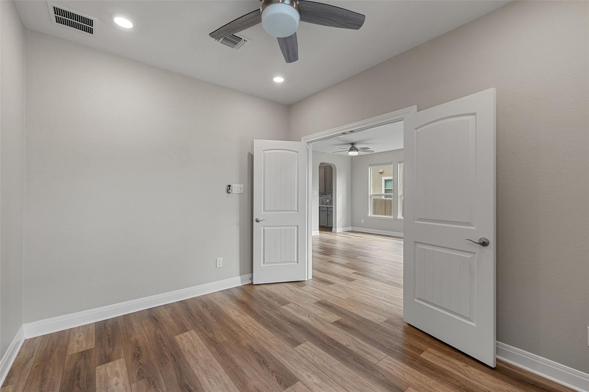 1709 Stinnett DR