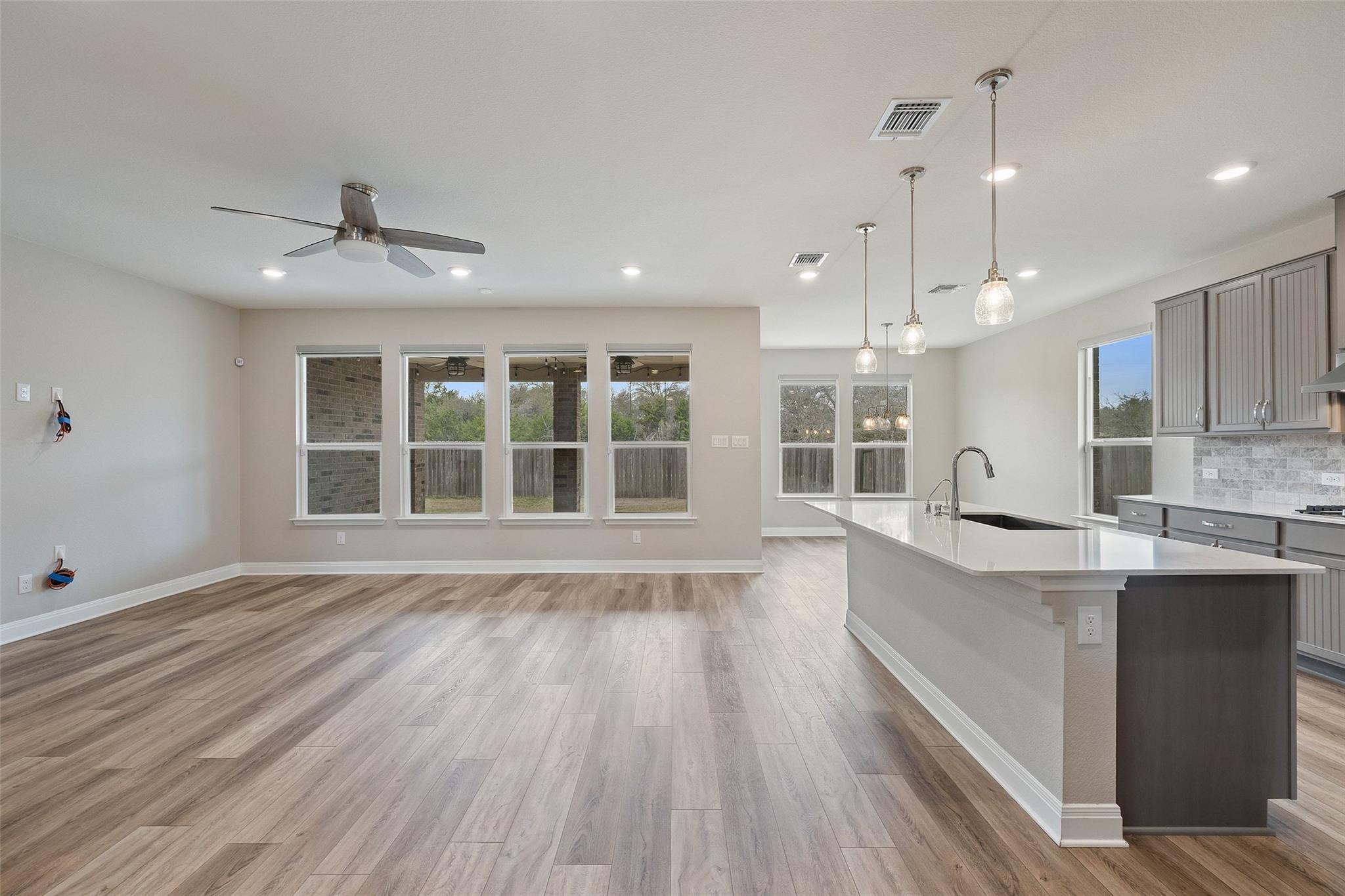 1709 Stinnett DR