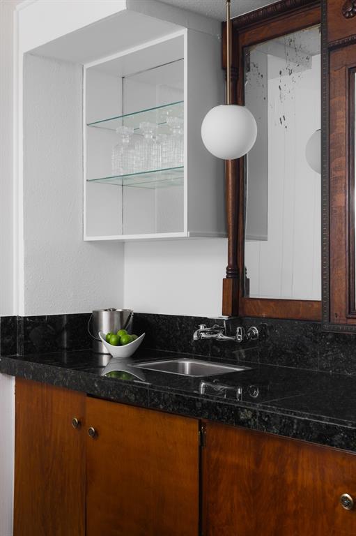 6006 Mountainclimb DR