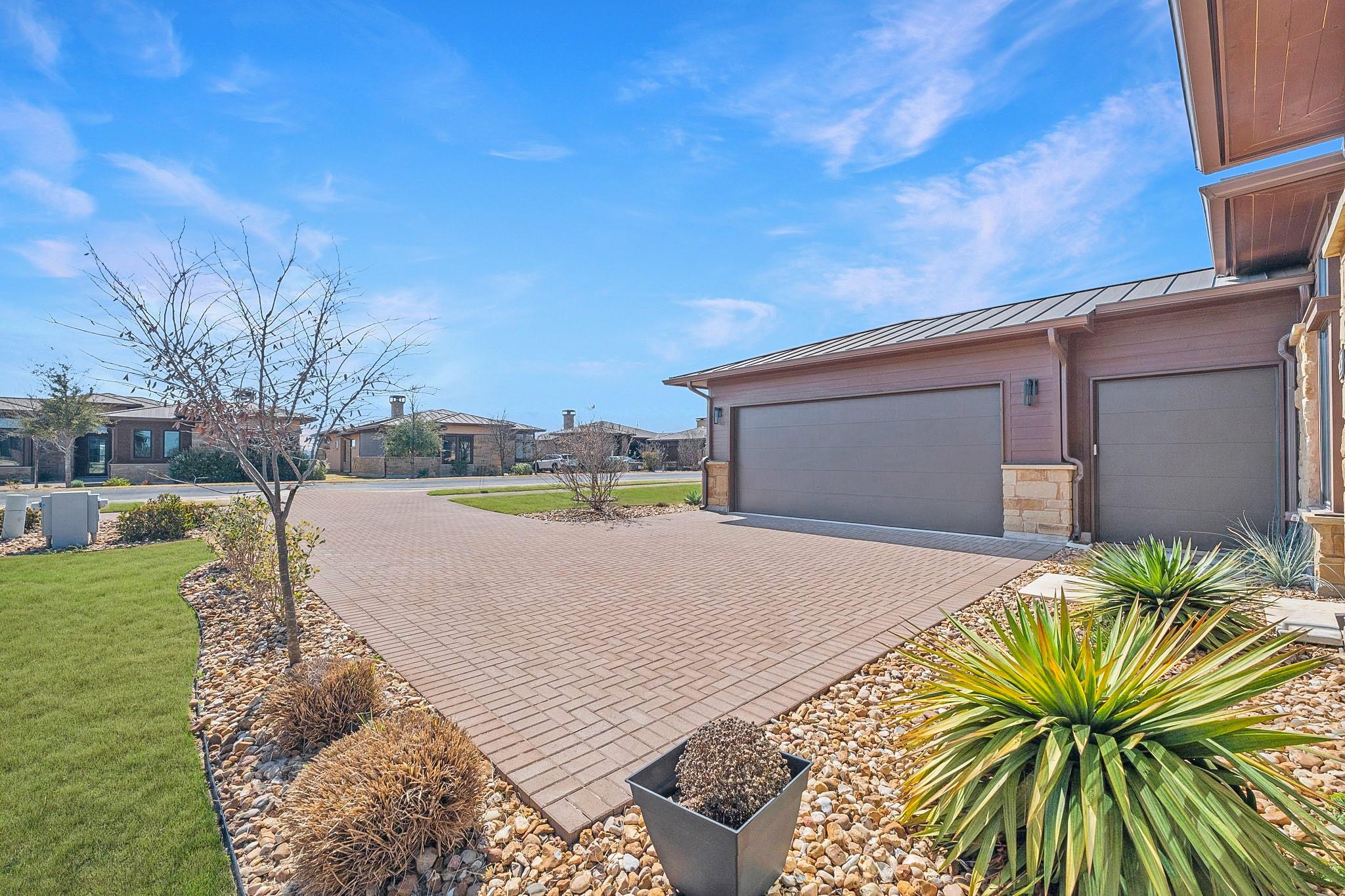 2308 KAHALA SUNSET DR