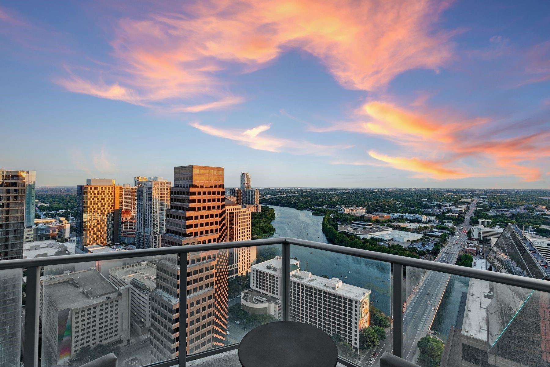 200 Congress Ave Unit: 32SE