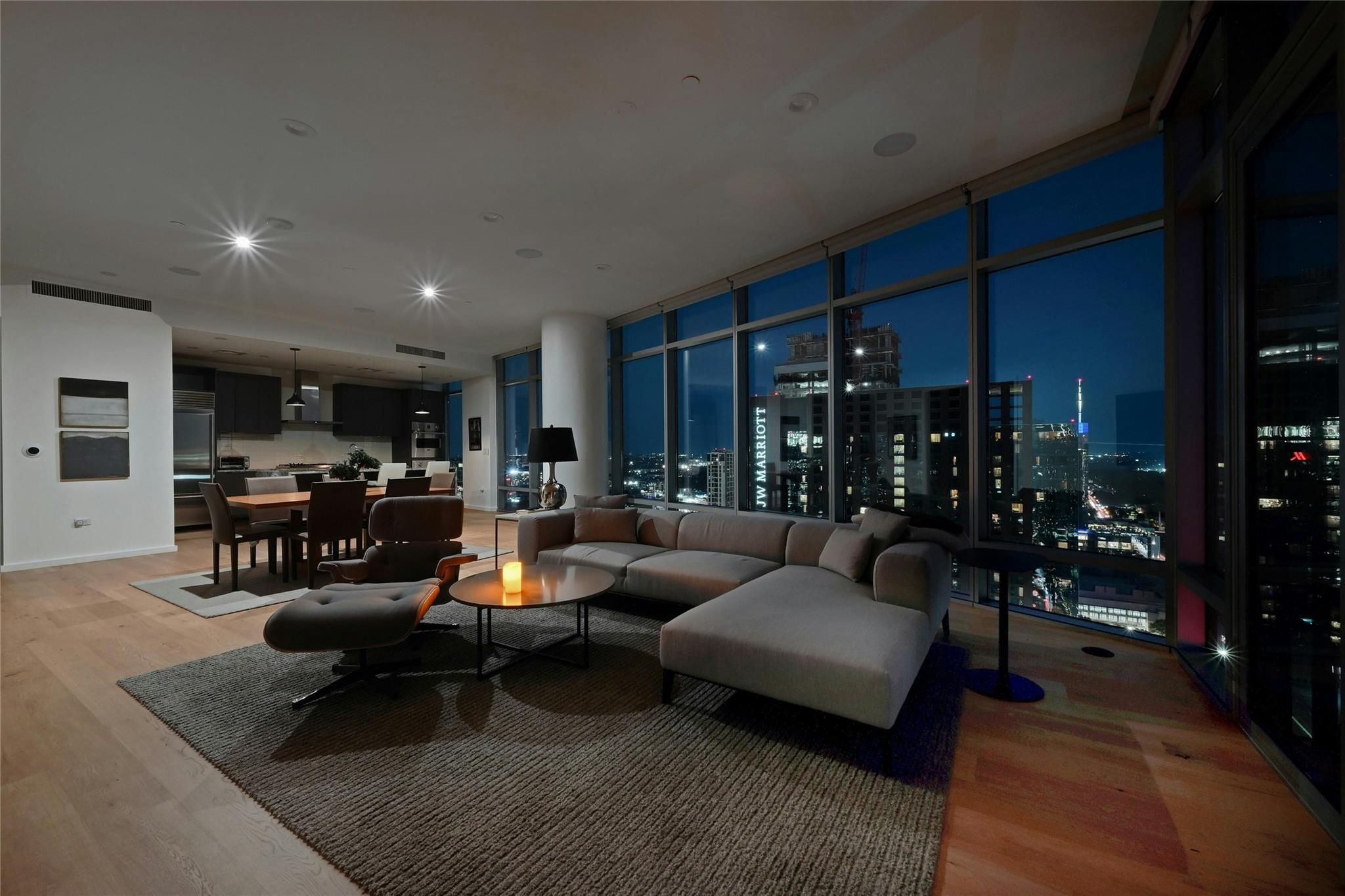 200 Congress Ave Unit: 32SE