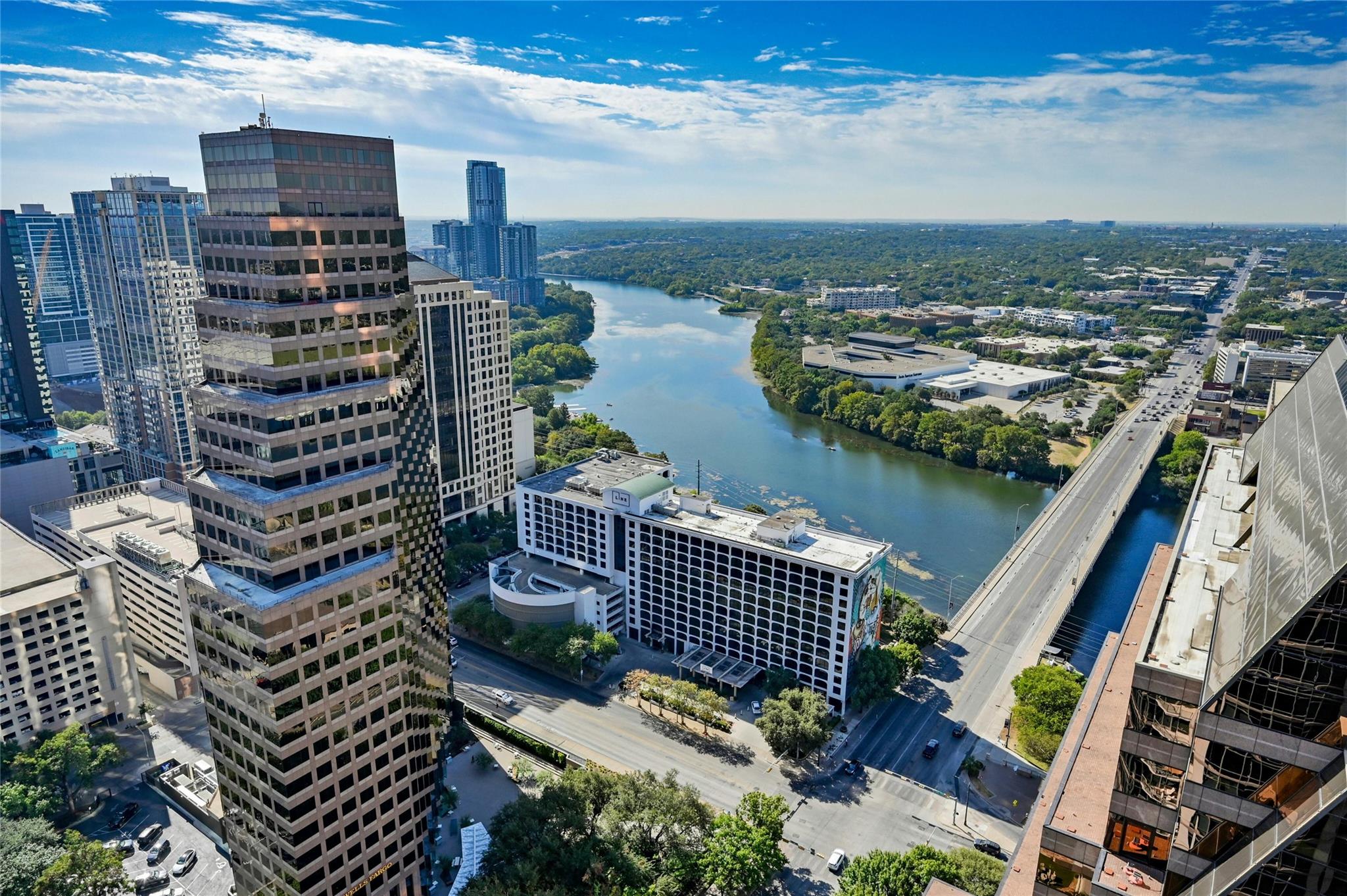 200 Congress Ave Unit: 32SE