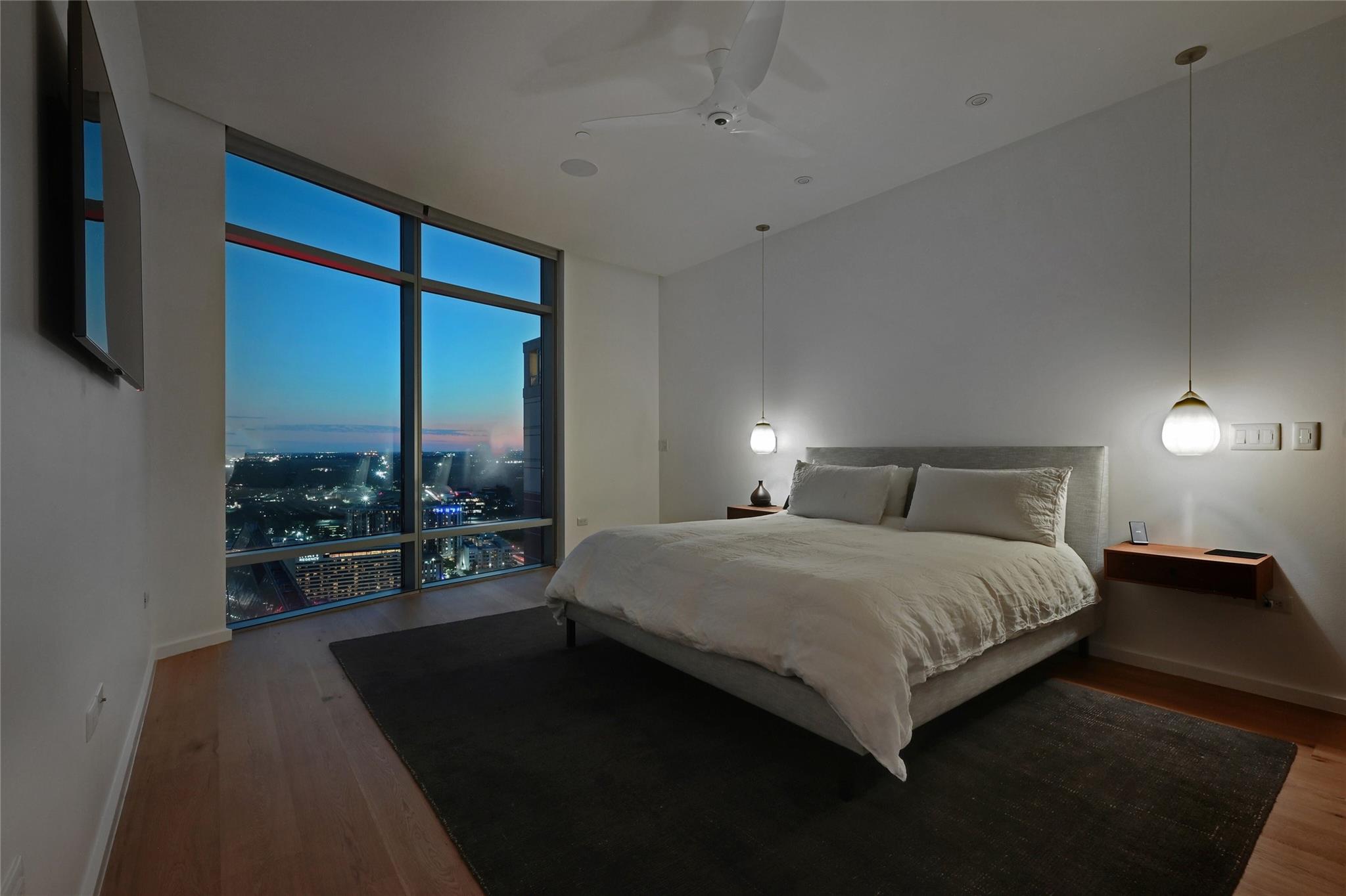 200 Congress Ave Unit: 32SE