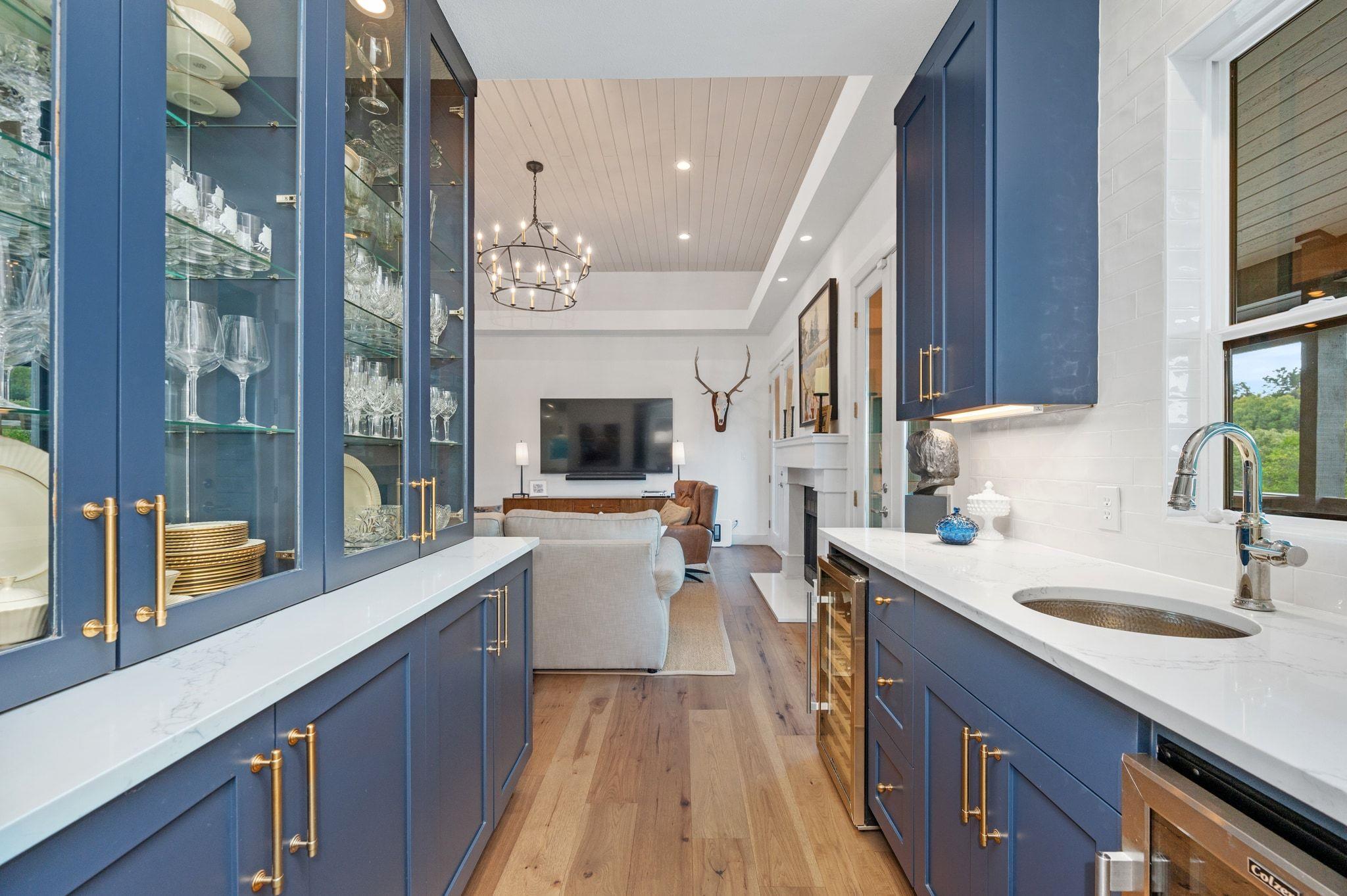 1718 Ben Crenshaw WAY