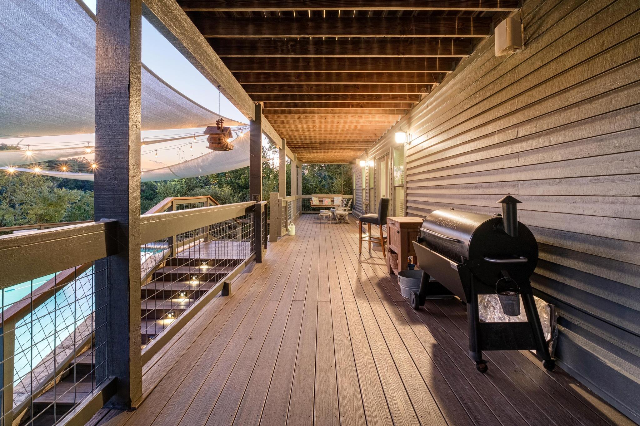 1718 Ben Crenshaw WAY