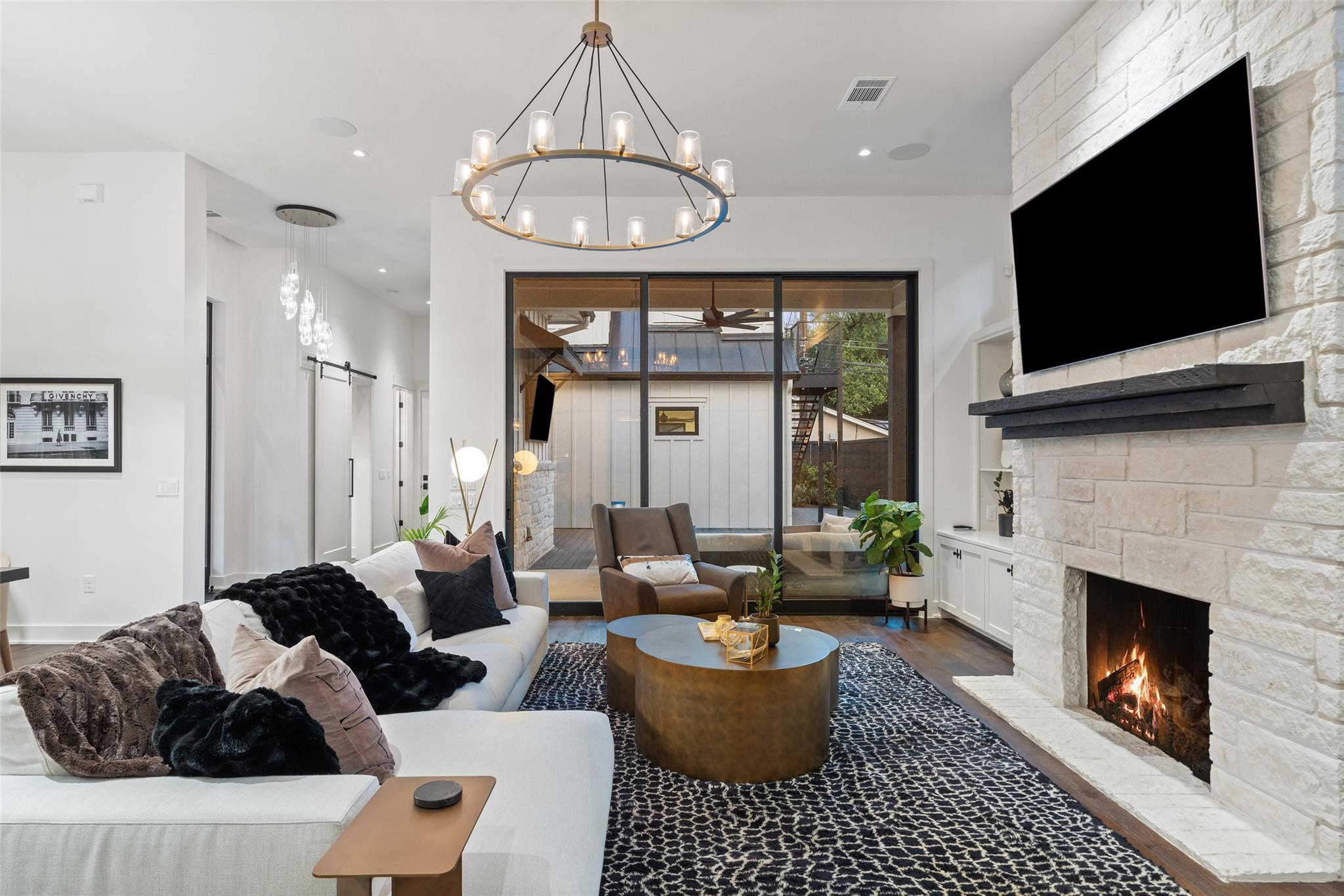 3313 Stevenson Ave