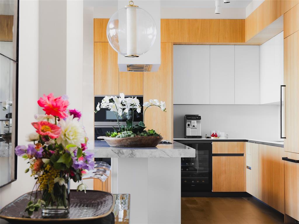 1211 W Riverside DR # 6A