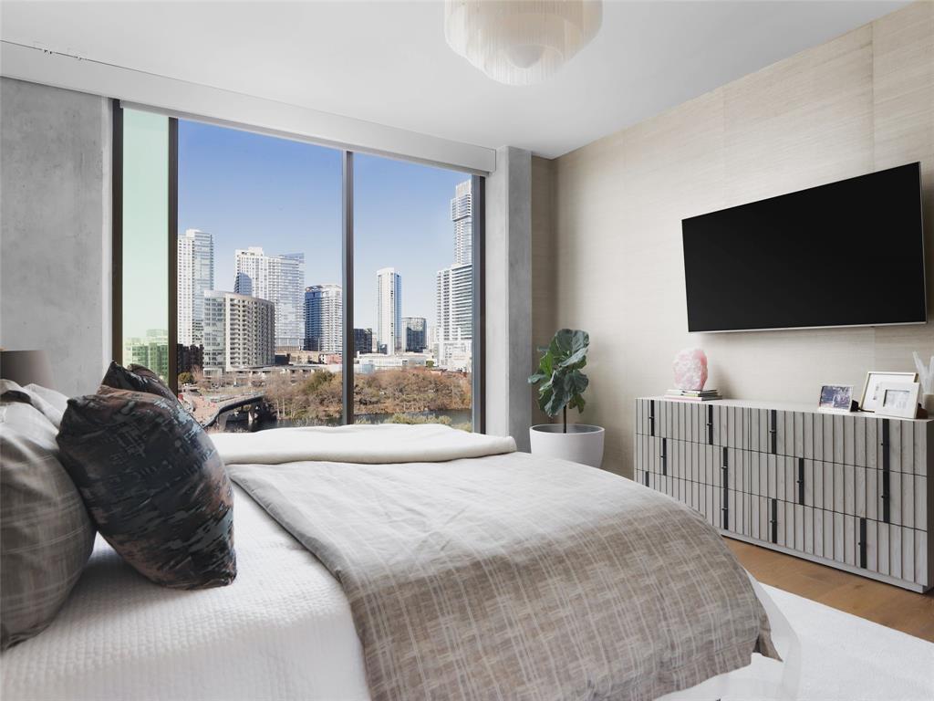 1211 W Riverside DR # 6A