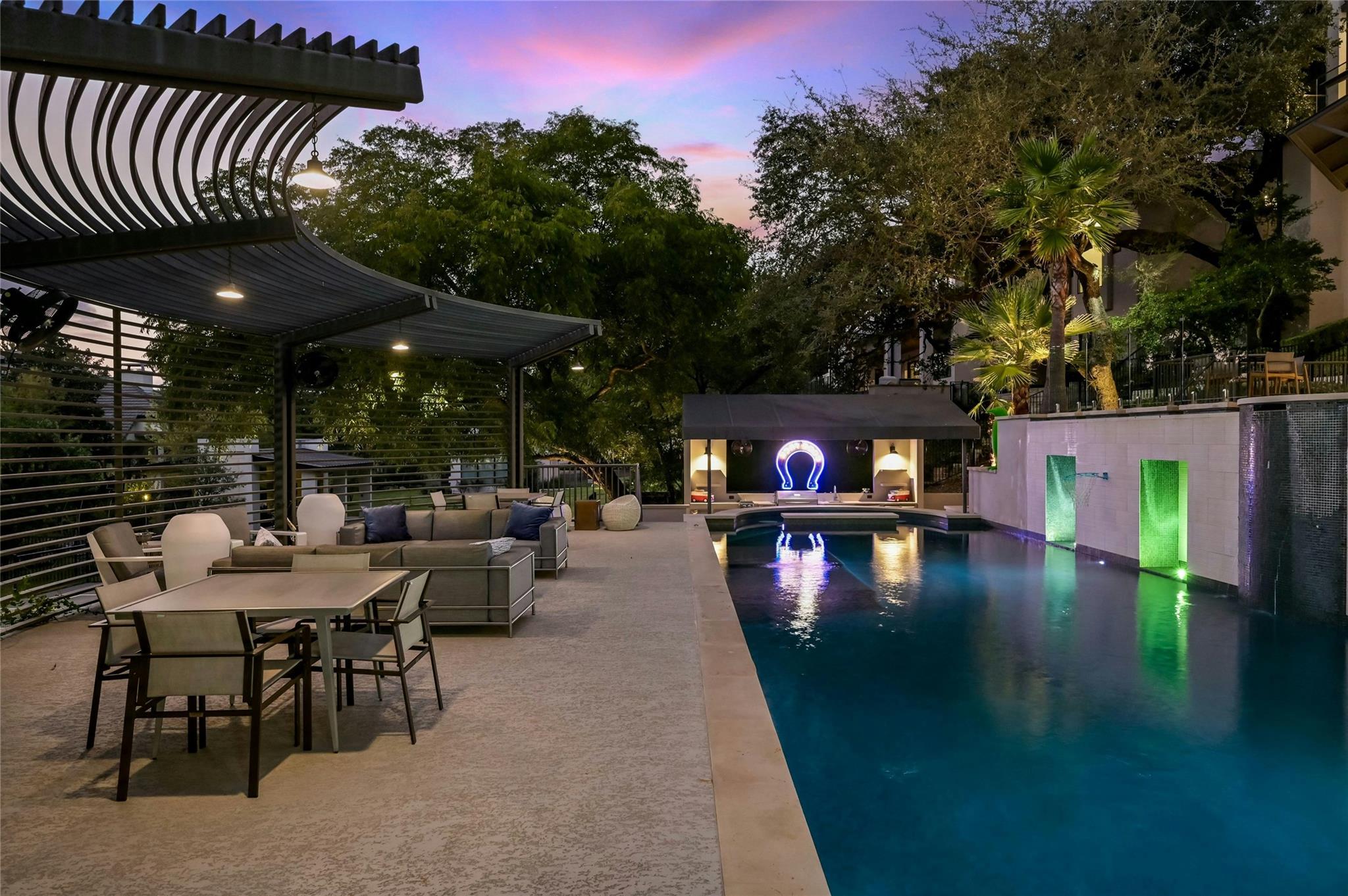 4705 & 4709 Island CV