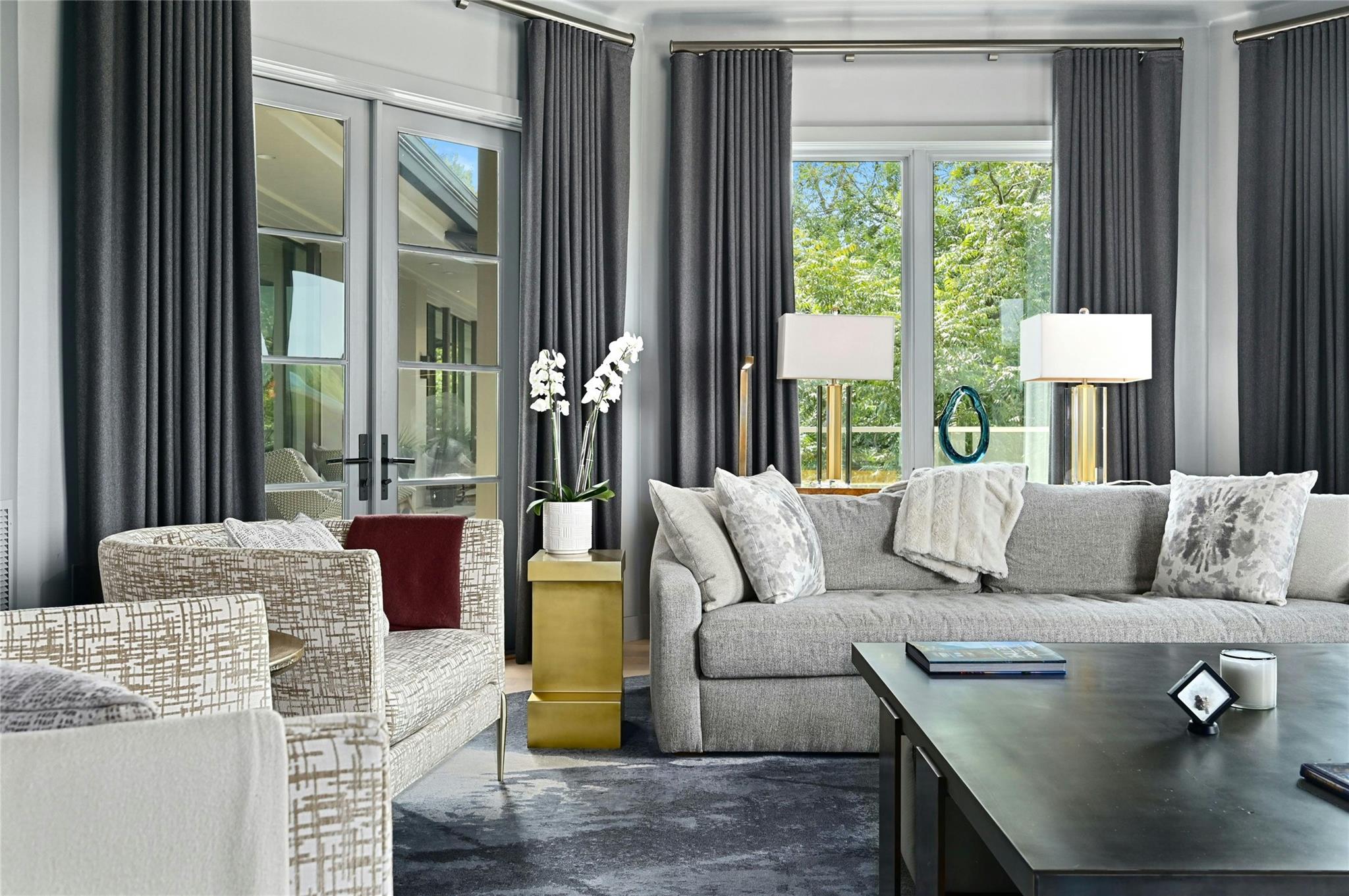 4705 & 4709 Island CV