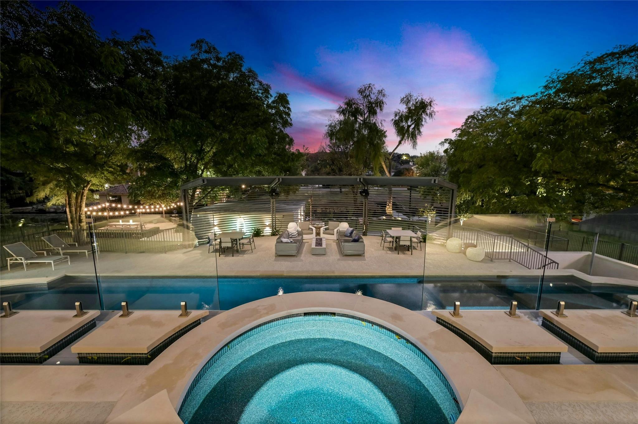 4705 & 4709 Island CV