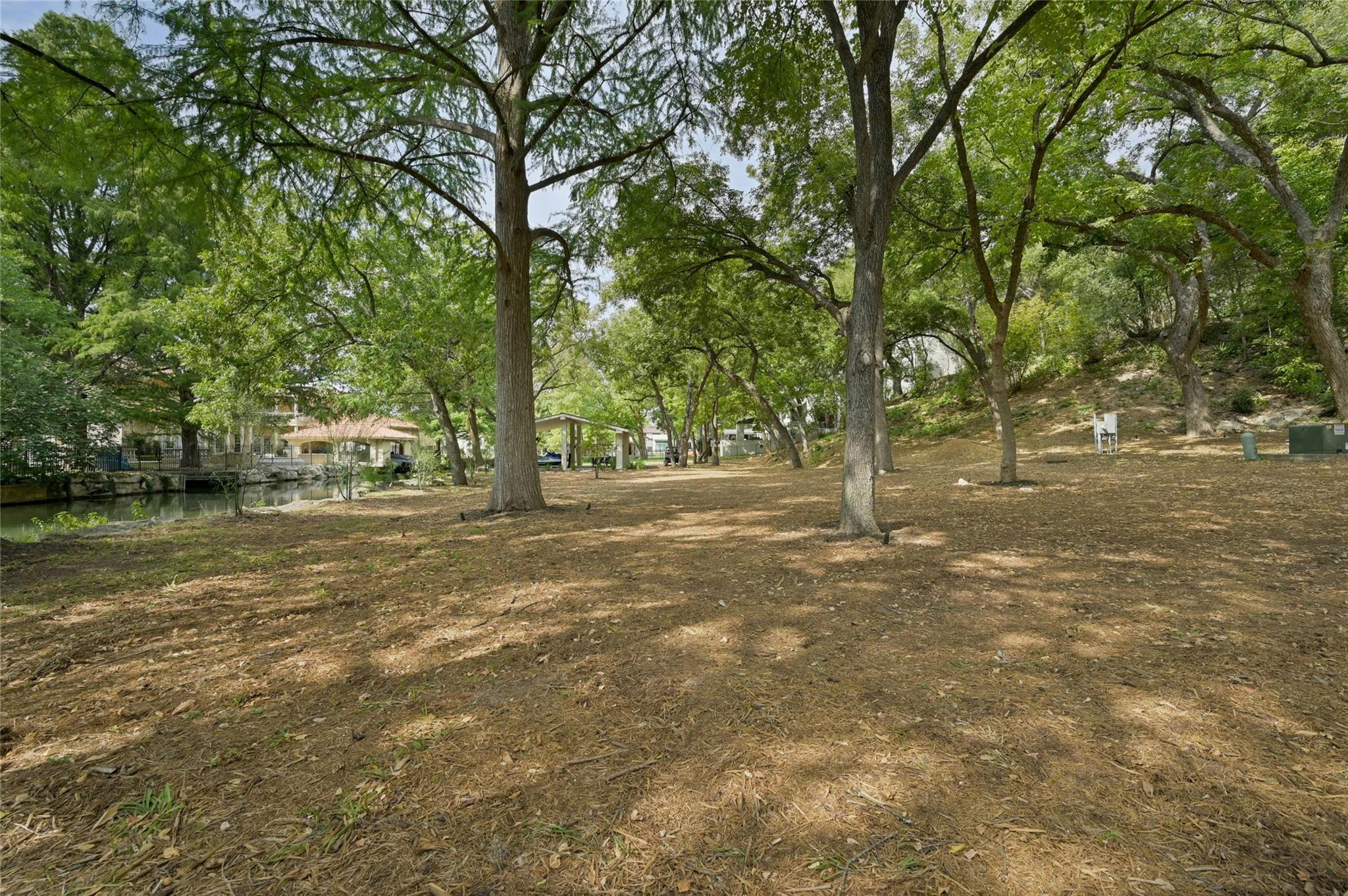 4705 & 4709 Island CV