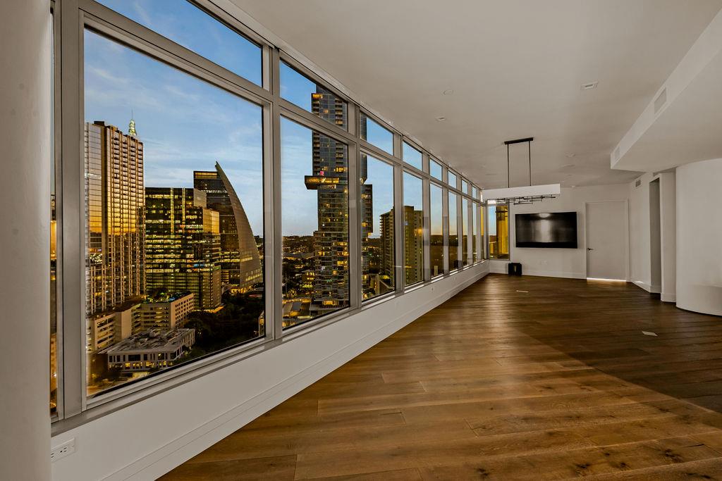 501 West Ave # 2303
