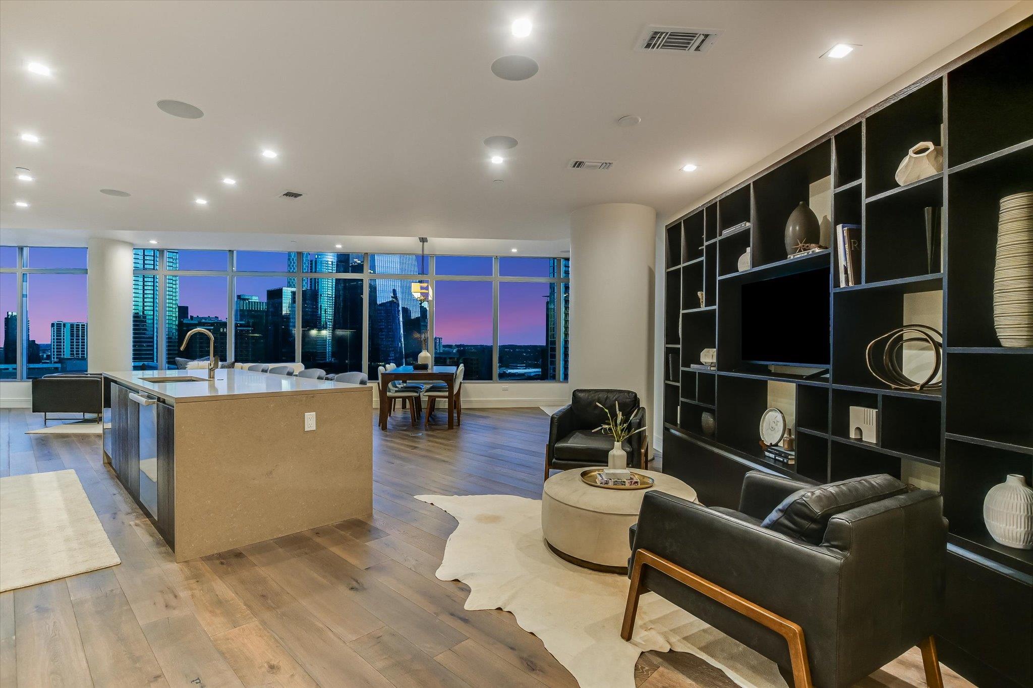 501 West Ave # 2303
