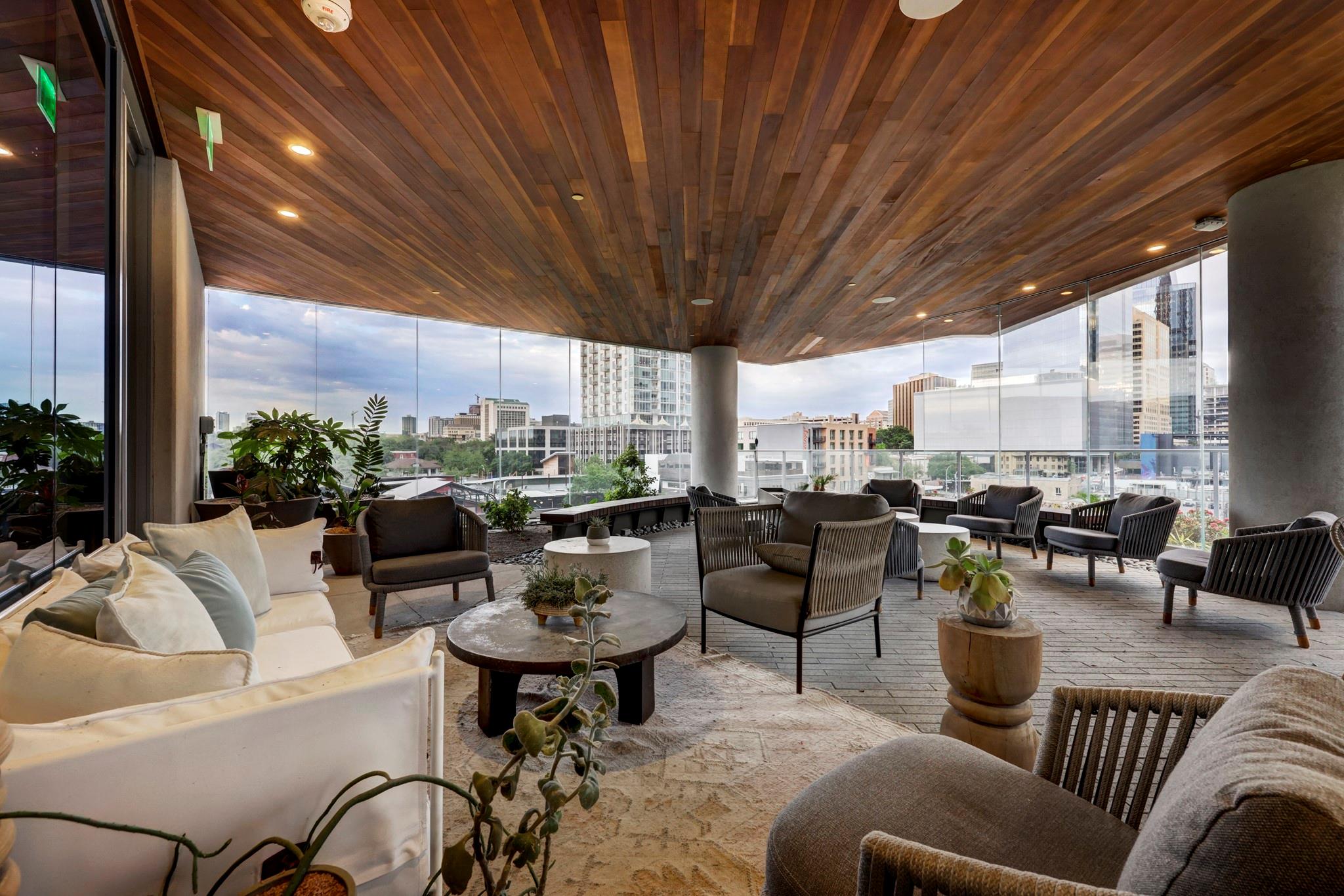 501 West Ave # 2303