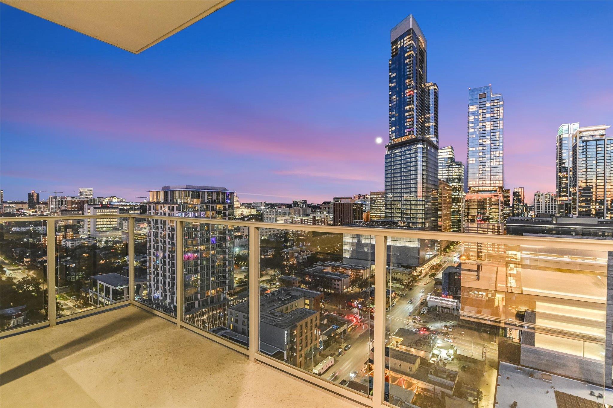 501 West Ave # 2303