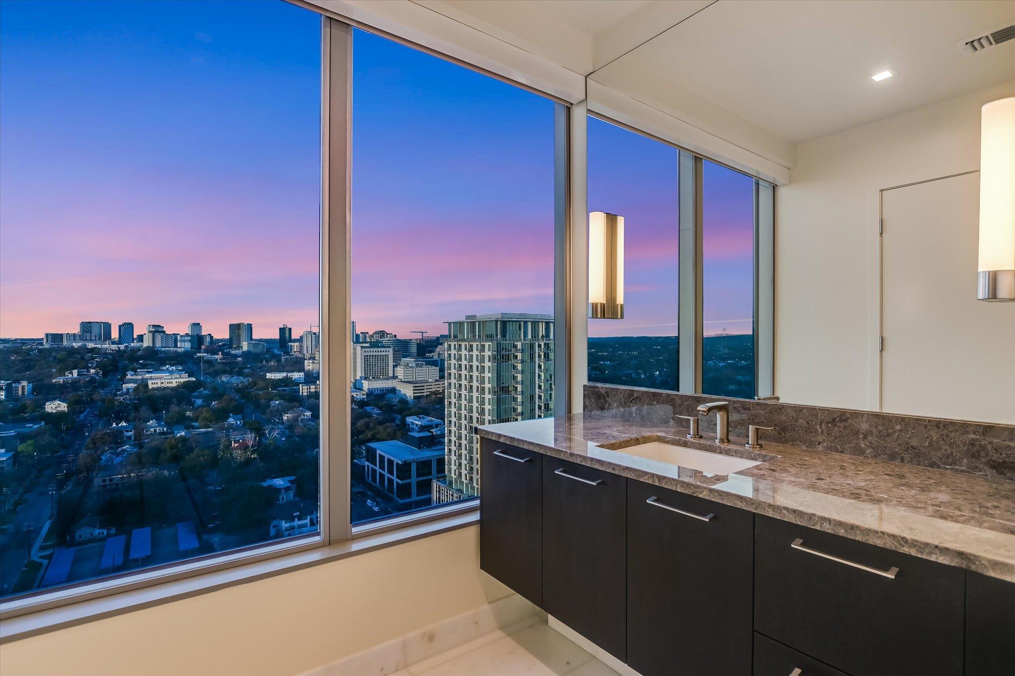 501 West Ave # 2303