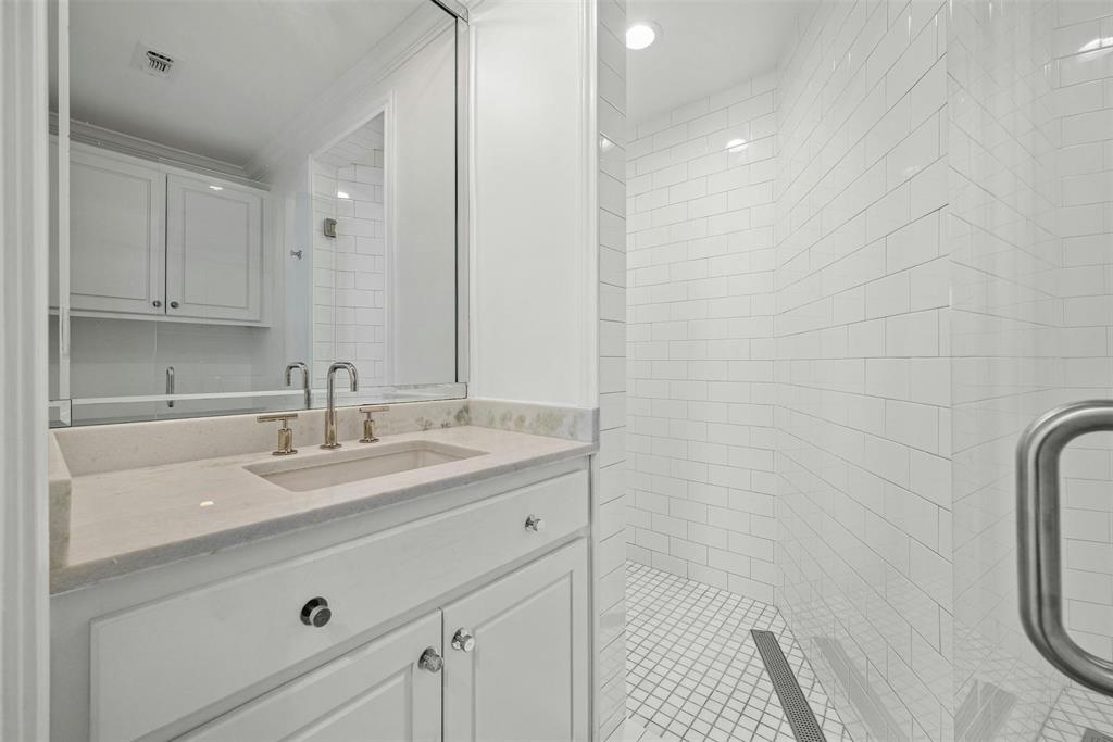 1500 Scenic DR # 304