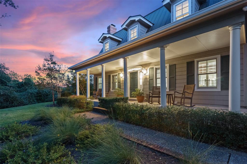 1 Muir LN