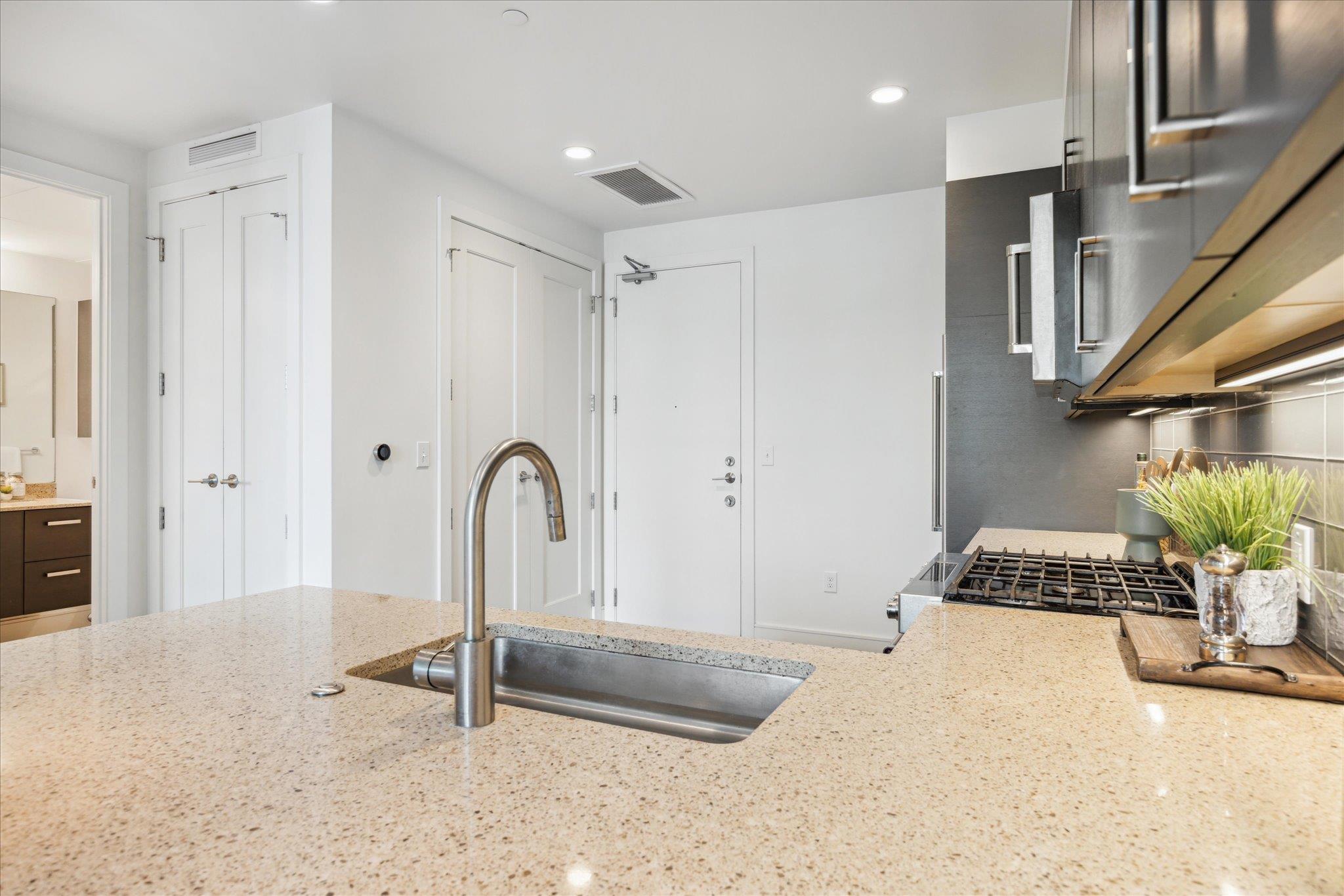 222 West Ave # 2403