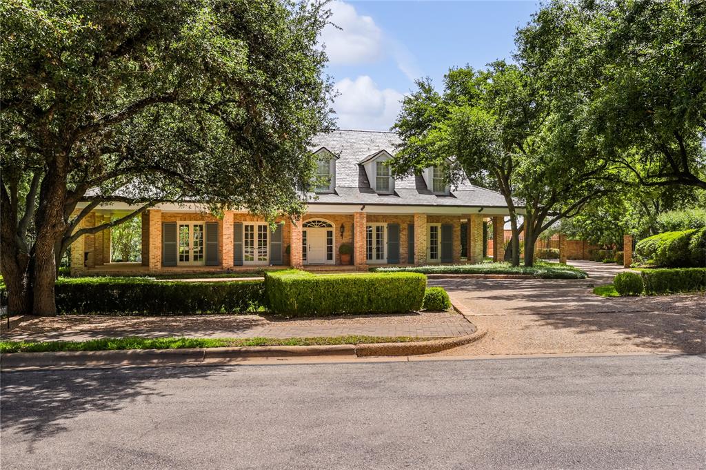 4307 Churchill Downs DR