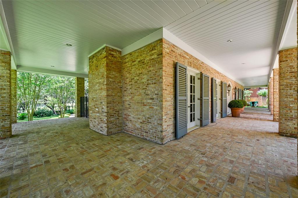 4307 Churchill Downs DR