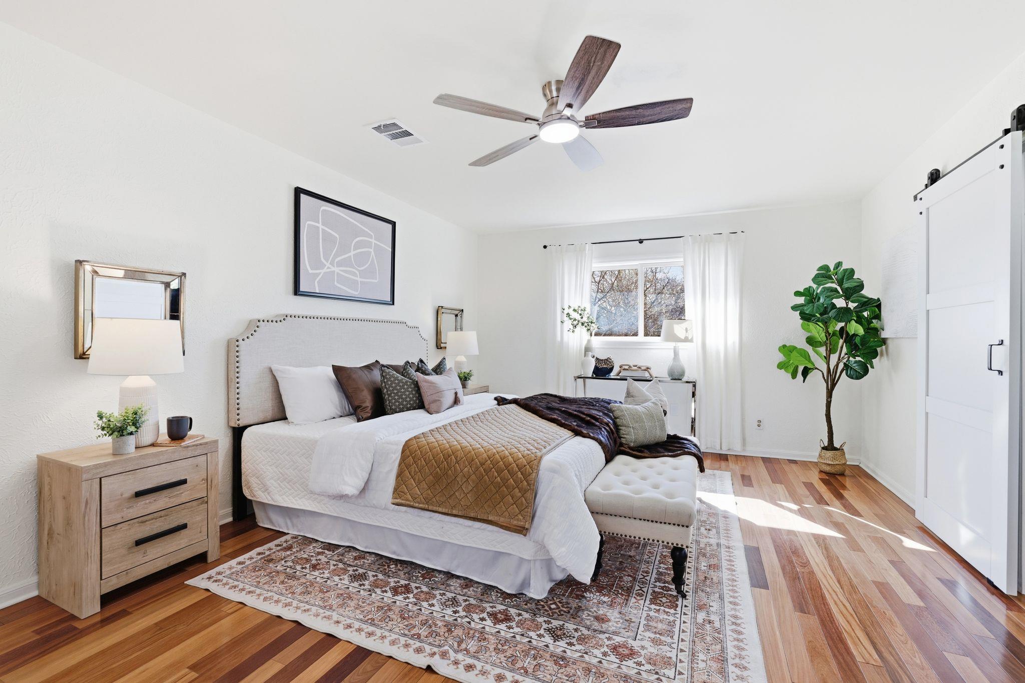 3500 Peregrine Falcon DR