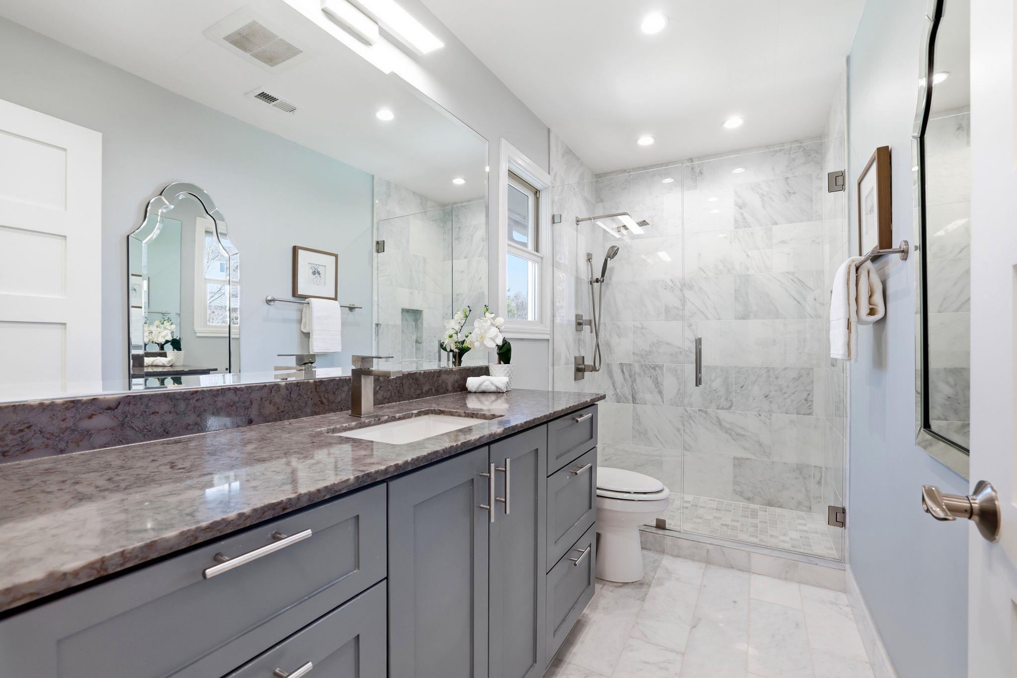 3500 Peregrine Falcon DR