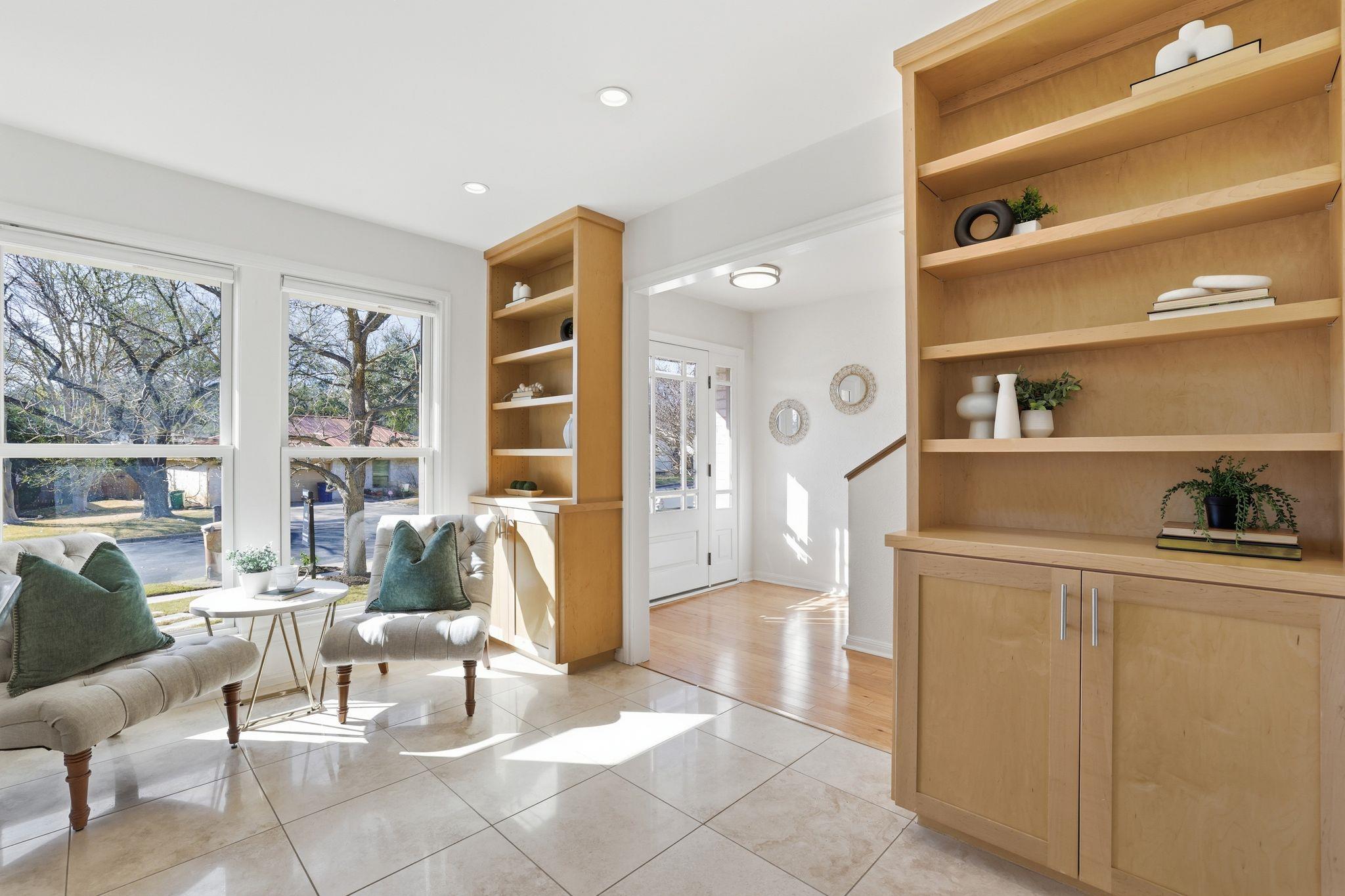 3500 Peregrine Falcon DR