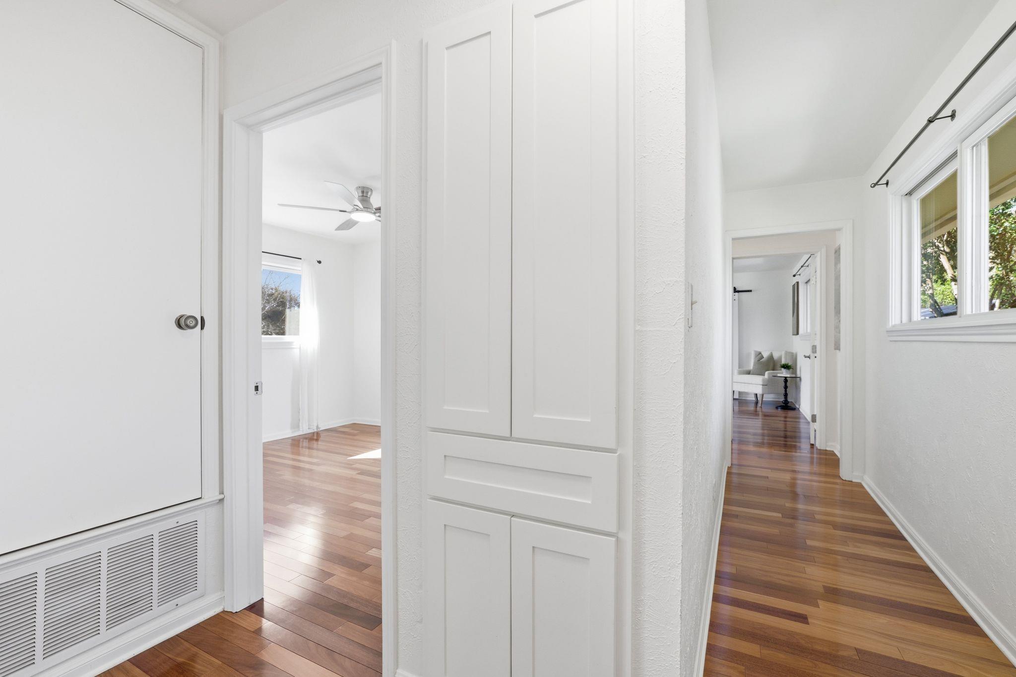 3500 Peregrine Falcon DR