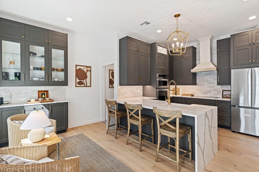 4231 Westlake DR # 2 Unit: I-2