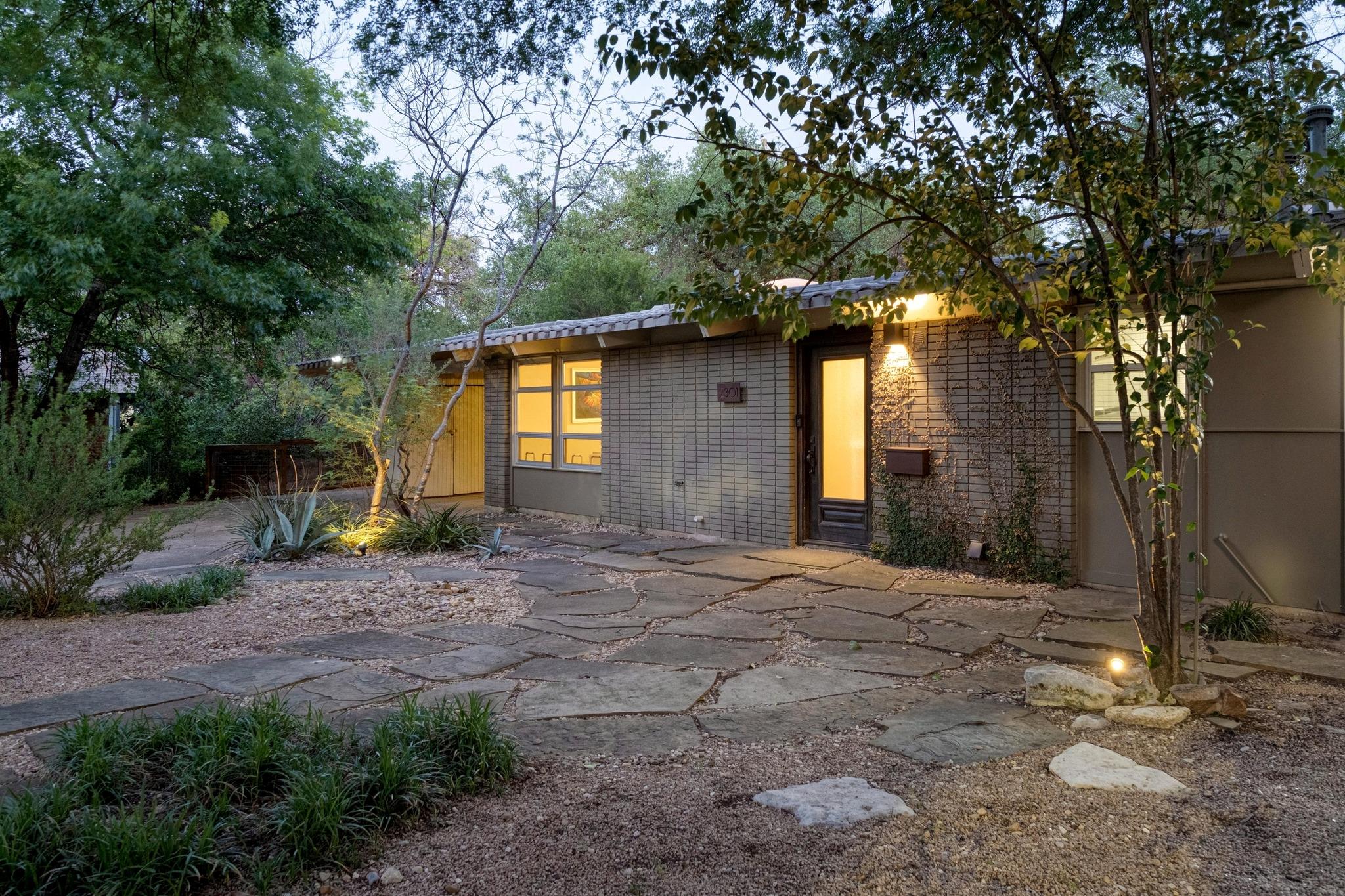 2301 Westway CIR