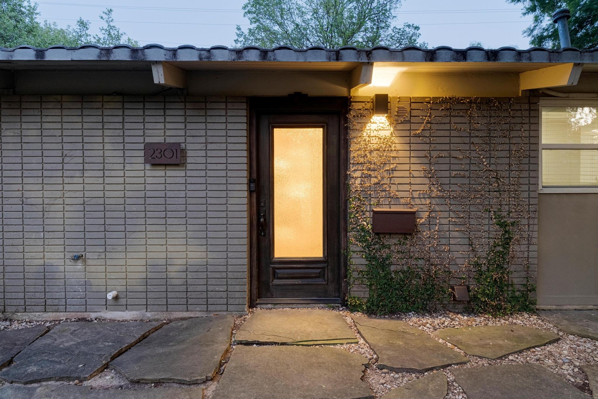 2301 Westway CIR