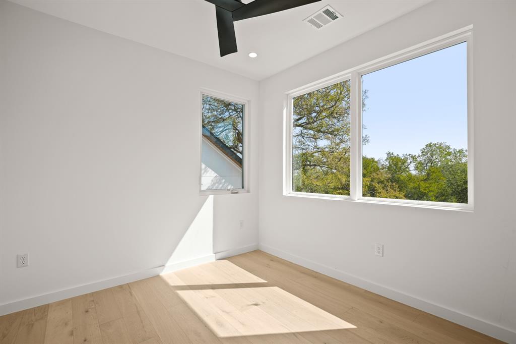 1714 Woodland Ave # 1