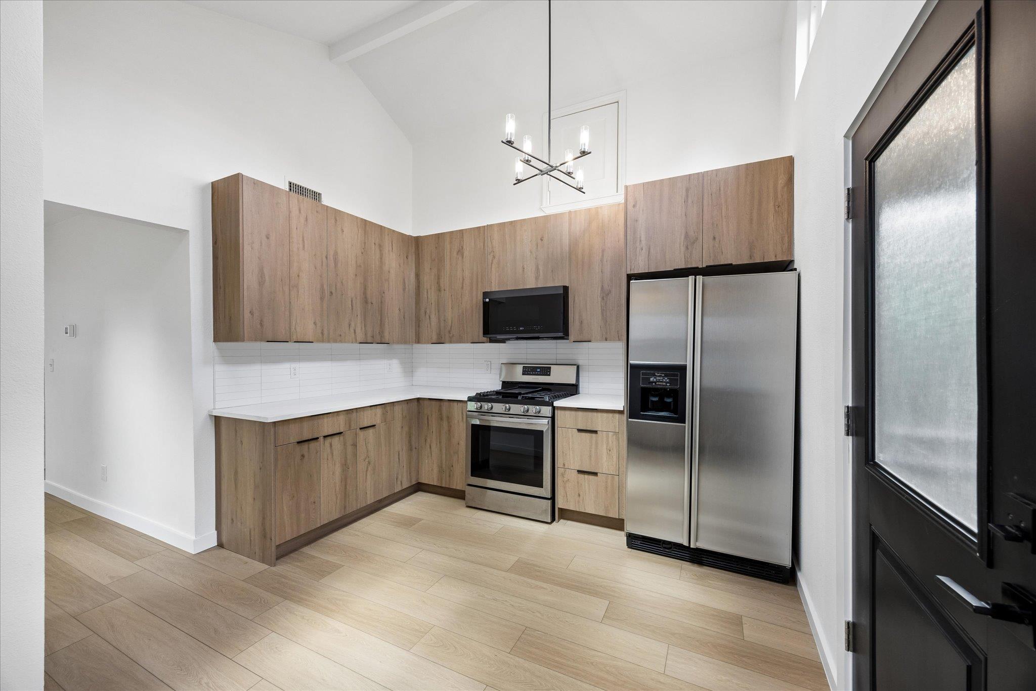 3013 E 14th 1/2 ST