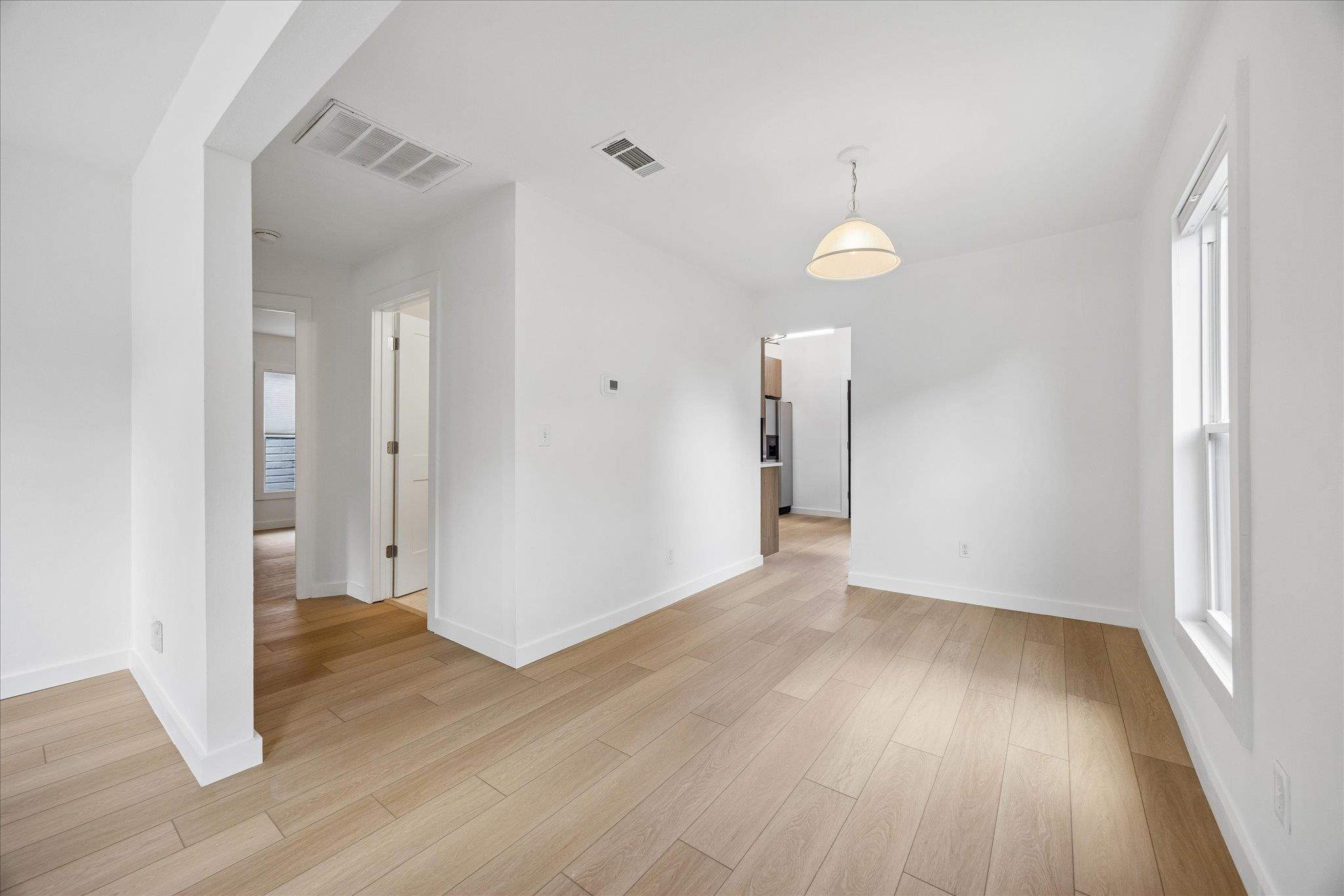 3013 E 14th 1/2 ST