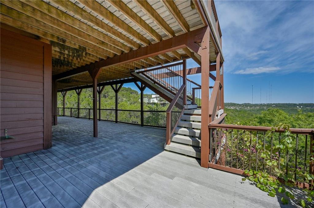 1302 Circle Ridge DR